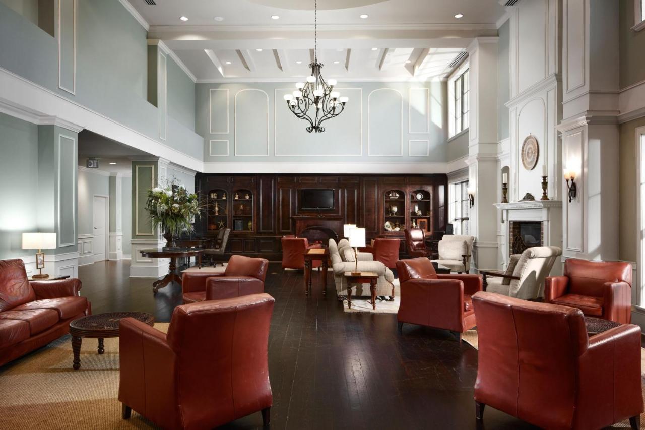 Courtyard Charleston Mount Pleasant Hotel Exterior photo